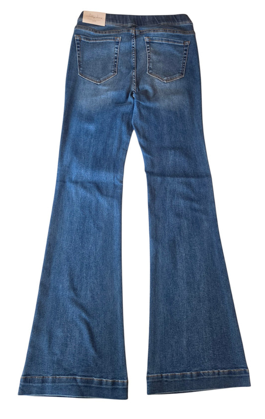 Birds of a Feather Boutique & Soy Wax Candle Company medium wash pull-on flare leg denim jeans with back pockets